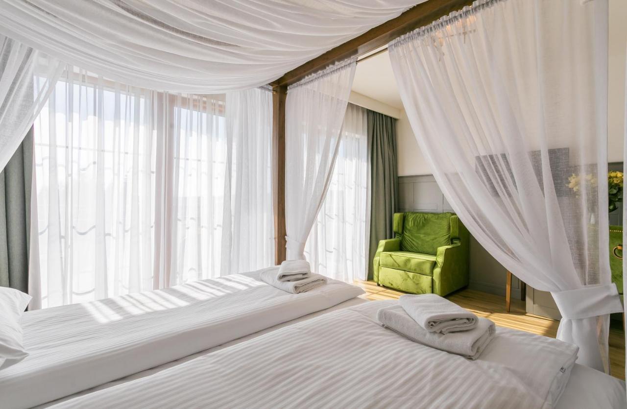 Nordowi Dwor Bed & Breakfast Celbowo Bagian luar foto
