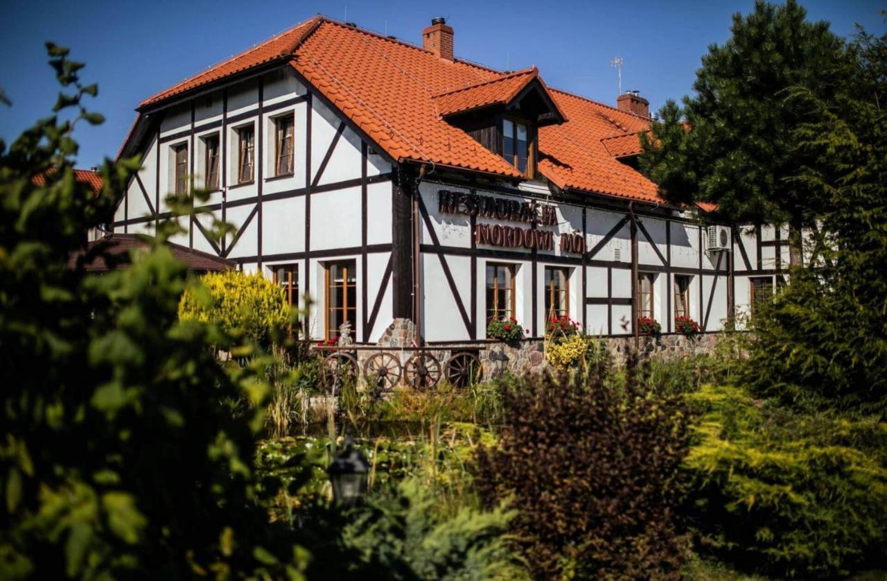 Nordowi Dwor Bed & Breakfast Celbowo Bagian luar foto